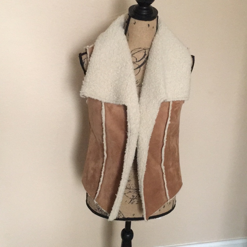 Faux leather vest size M/L